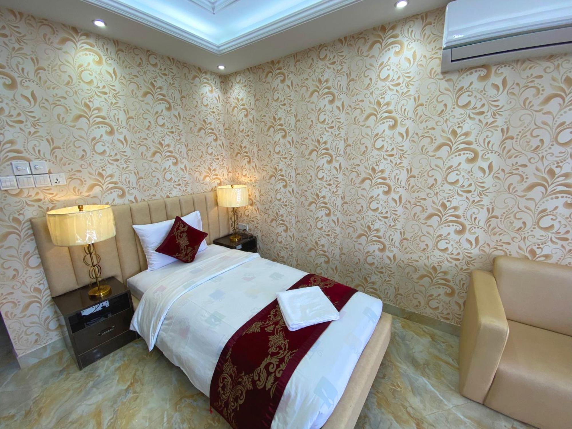 Hotel Valentino Noakhali Exterior foto