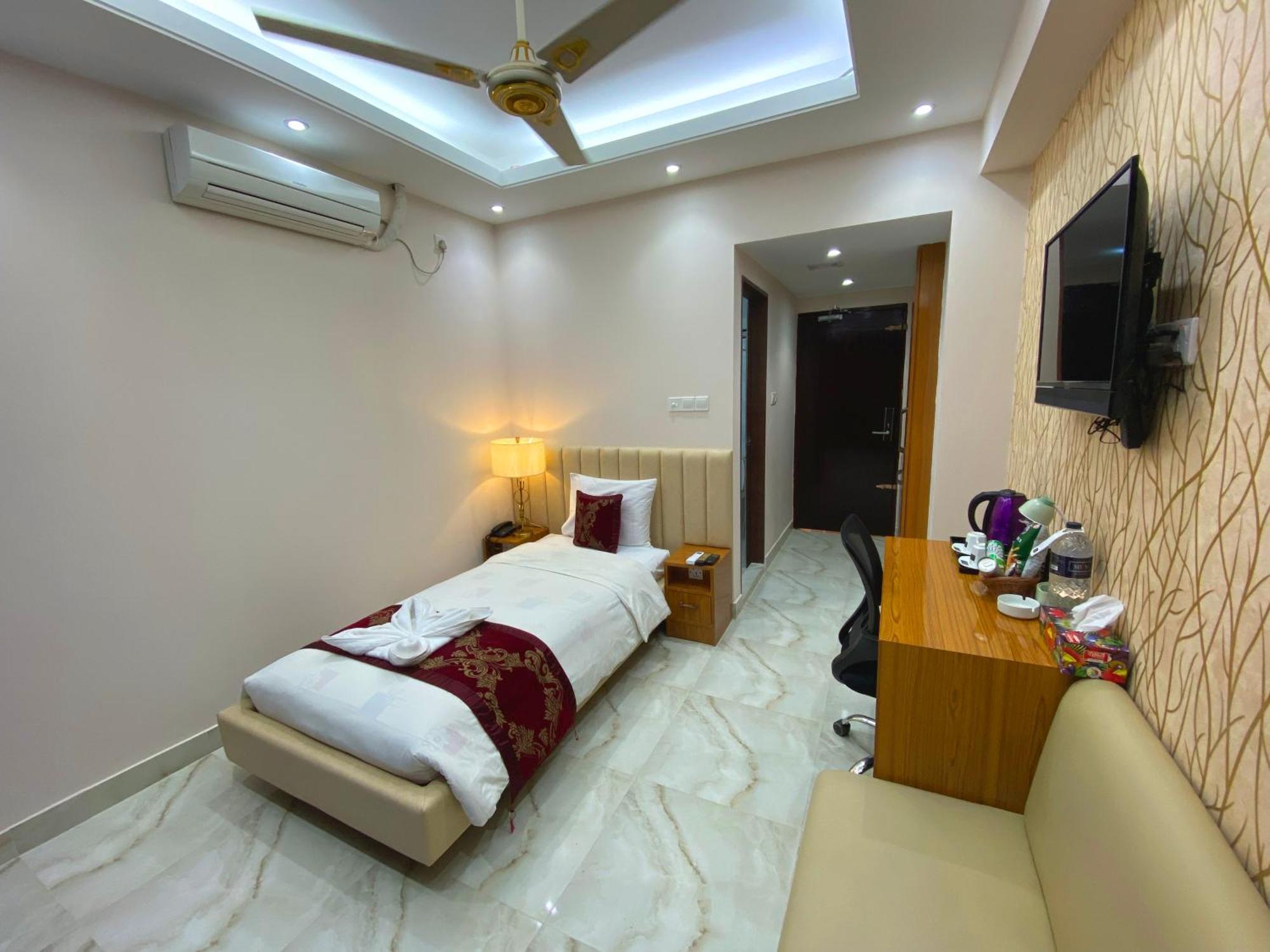 Hotel Valentino Noakhali Exterior foto